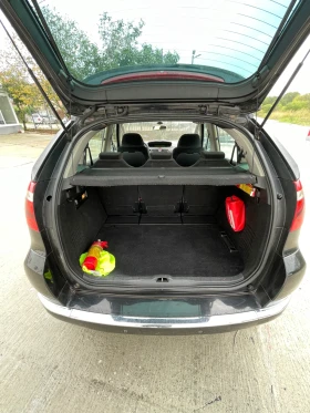 Citroen C4 Picasso 1.6HDI-109к.с., снимка 14