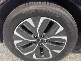 Kia EV6  Long Range / DISTRONIC / CAMERA / CARFAX /, снимка 10