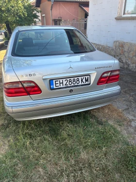 Mercedes-Benz E 200, снимка 2
