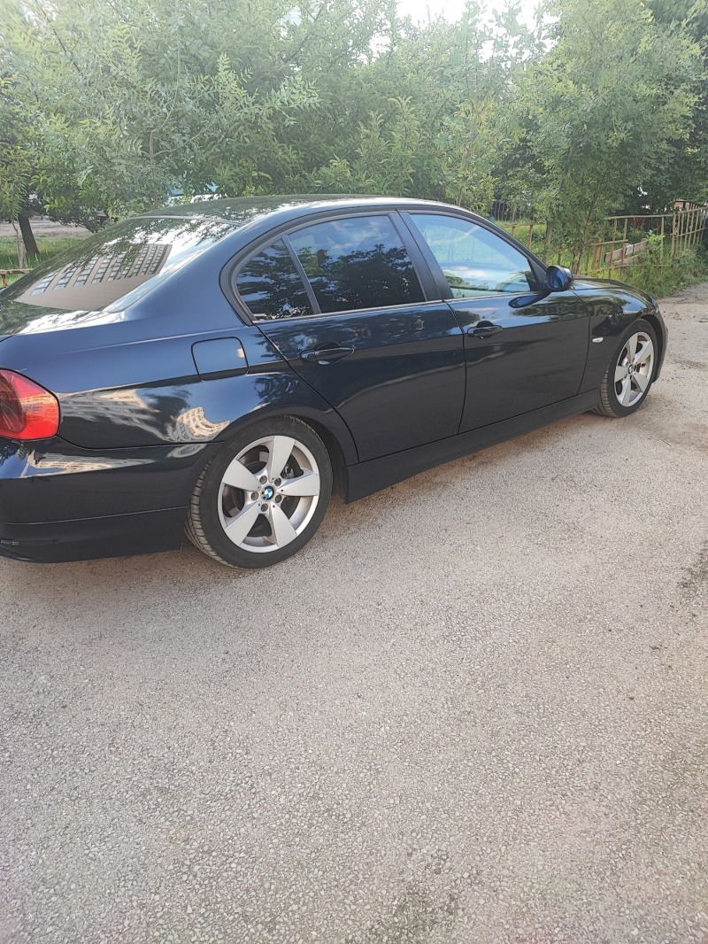BMW 320 D, снимка 3 - Автомобили и джипове - 46246119