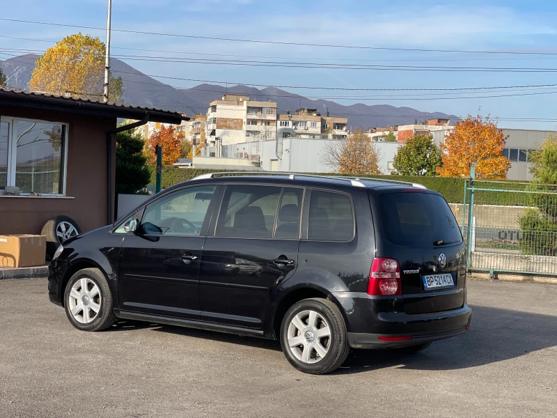 VW Touran 1.9TDi 105к.с., снимка 4 - Автомобили и джипове - 47796024