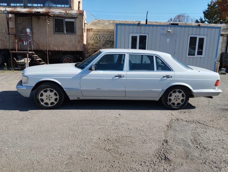 Mercedes-Benz 126 560 SEL, снимка 2 - Автомобили и джипове - 48355273