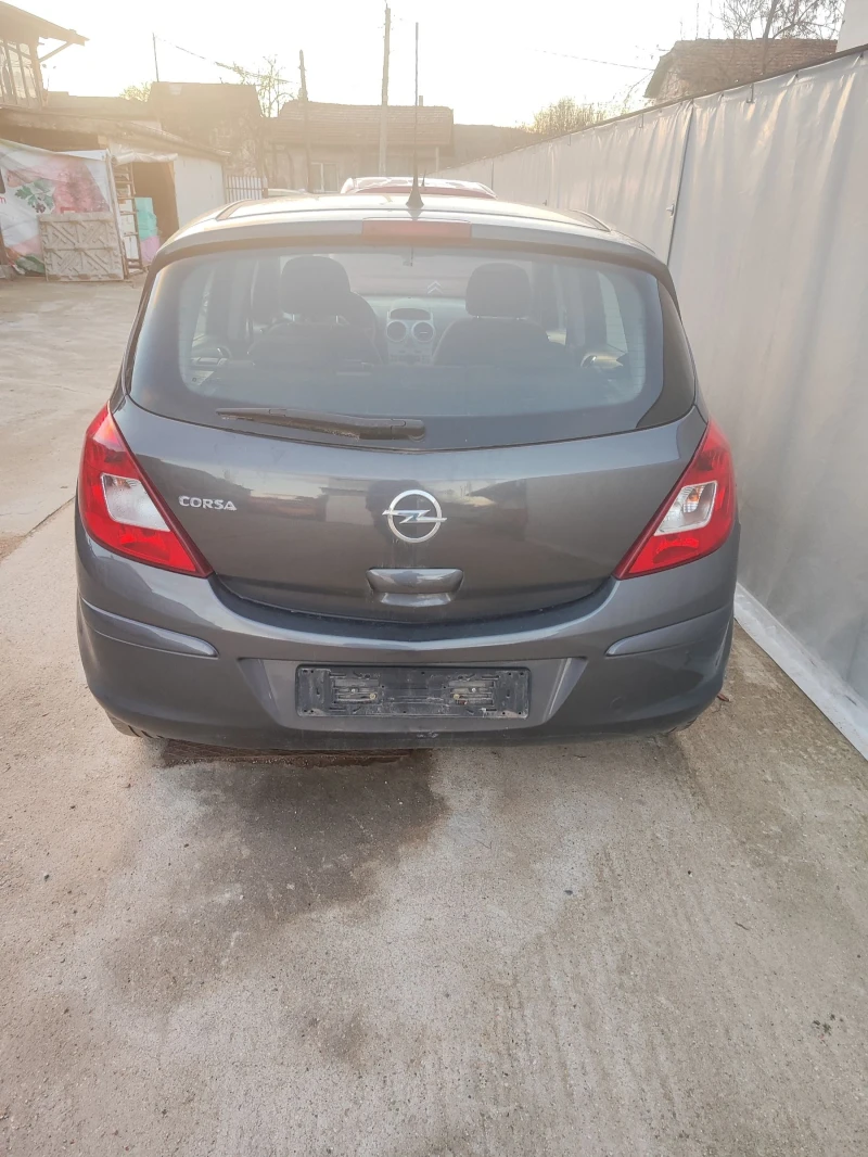 Opel Corsa 1.2 бензин, снимка 4 - Автомобили и джипове - 48384238