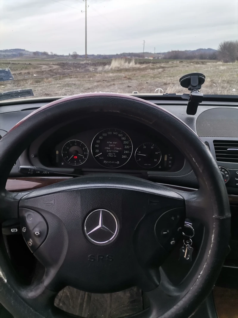 Mercedes-Benz E 200 E200CDI, снимка 11 - Автомобили и джипове - 48588987