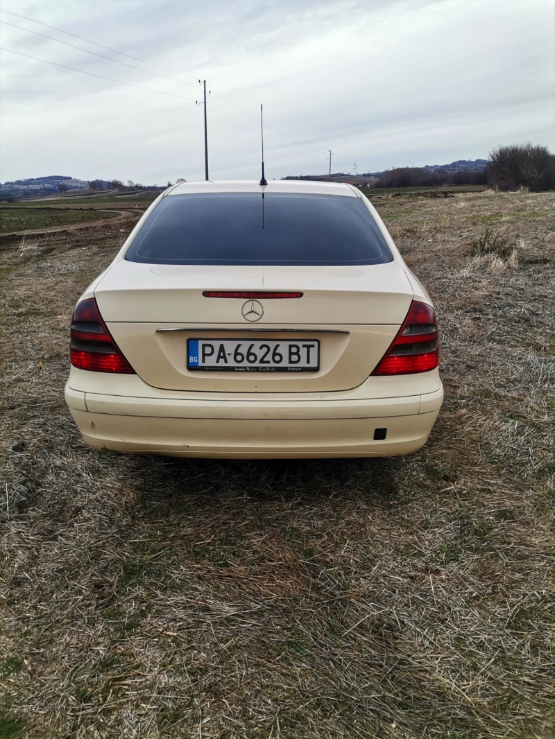 Mercedes-Benz E 200 E200CDI, снимка 4 - Автомобили и джипове - 48588987