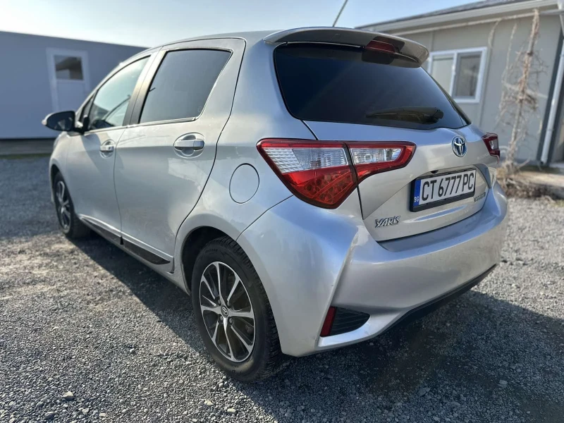 Toyota Yaris, снимка 4 - Автомобили и джипове - 48702692