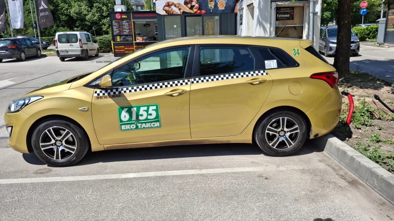 Hyundai I30  Газ/Бензин, снимка 10 - Автомобили и джипове - 52357140