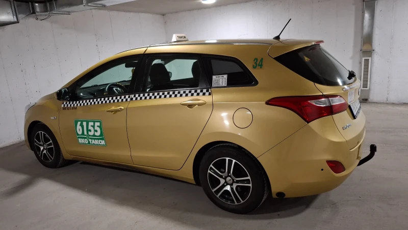 Hyundai I30  Газ/Бензин, снимка 6 - Автомобили и джипове - 52357140