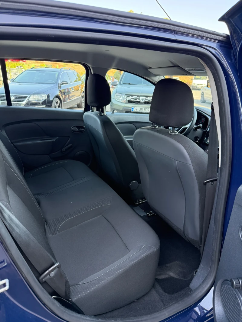 Dacia Sandero, снимка 10 - Автомобили и джипове - 51843256