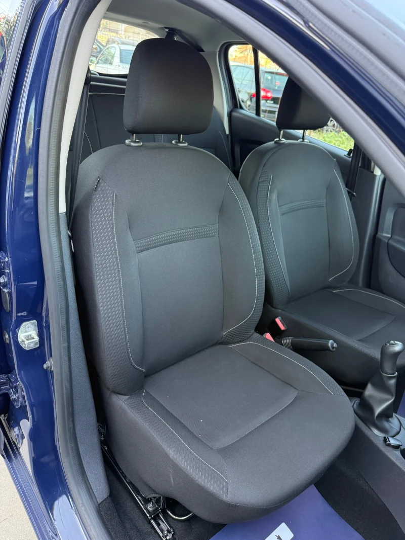 Dacia Sandero, снимка 9 - Автомобили и джипове - 51843256