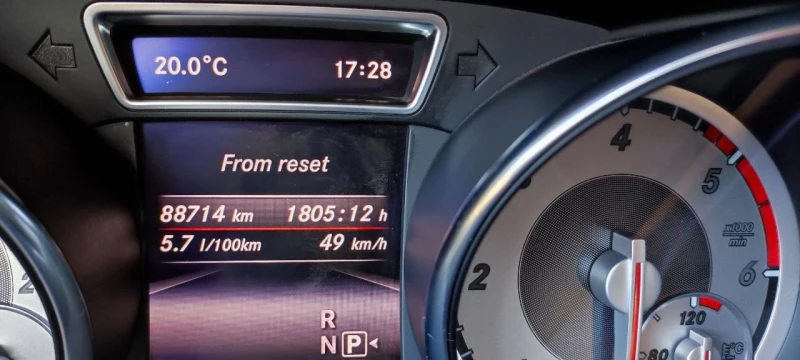 Mercedes-Benz CLA 200 C117, снимка 12 - Автомобили и джипове - 51252847