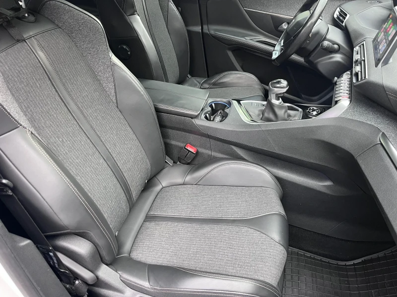 Peugeot 3008 2.0HDI GT-Line / Panorama, снимка 16 - Автомобили и джипове - 51456829