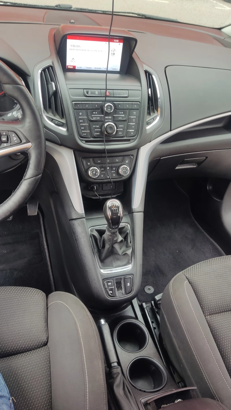 Opel Zafira Tourer, снимка 11 - Автомобили и джипове - 52186401