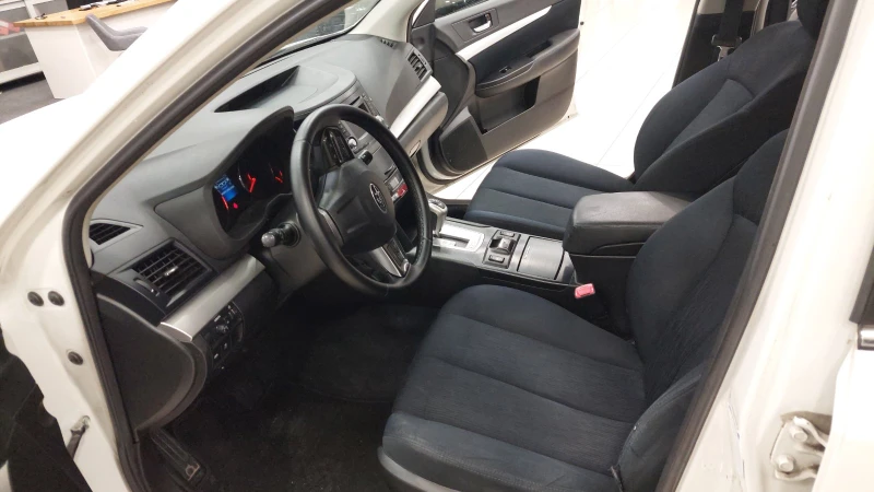 Subaru Outback, снимка 9 - Автомобили и джипове - 52718029