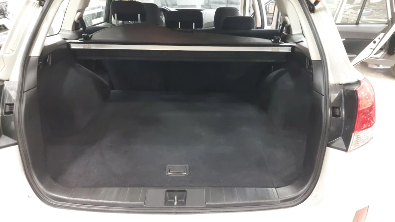 Subaru Outback, снимка 12 - Автомобили и джипове - 52718029