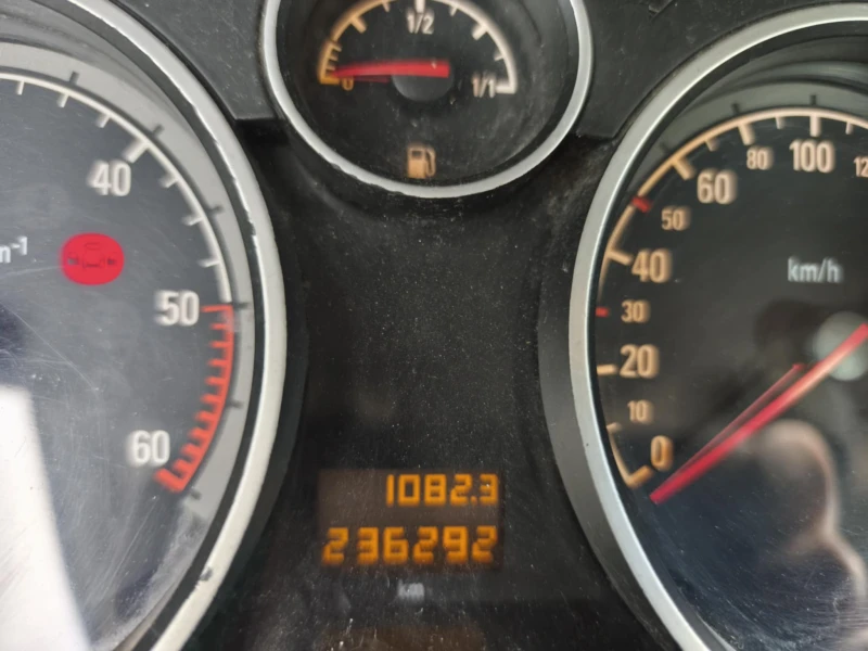 Opel Zafira, снимка 6 - Автомобили и джипове - 53591205