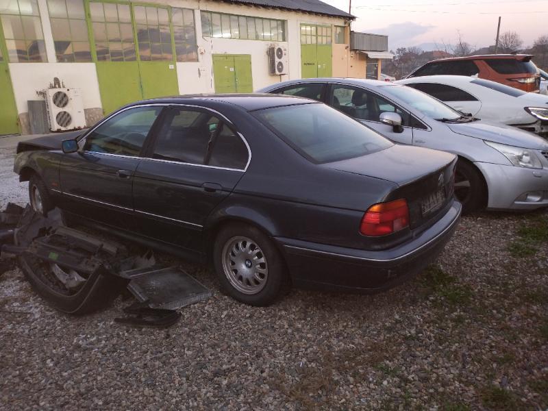 BMW 528, снимка 3 - Автомобили и джипове - 45824473