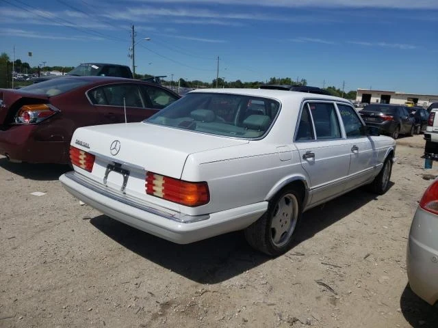 Mercedes-Benz 126 560 SEL, снимка 16 - Автомобили и джипове - 48355273