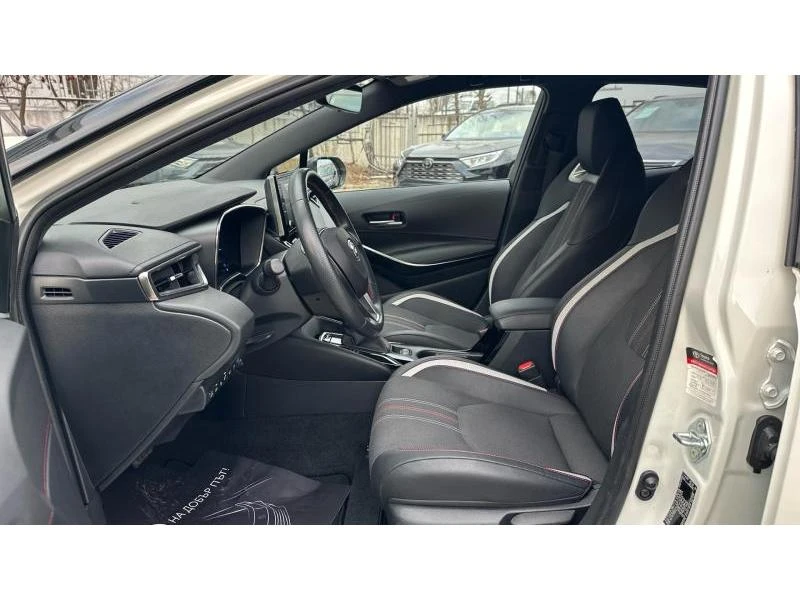 Toyota Corolla HB 1.8 HSD GR-SPORT, снимка 12 - Автомобили и джипове - 53100063
