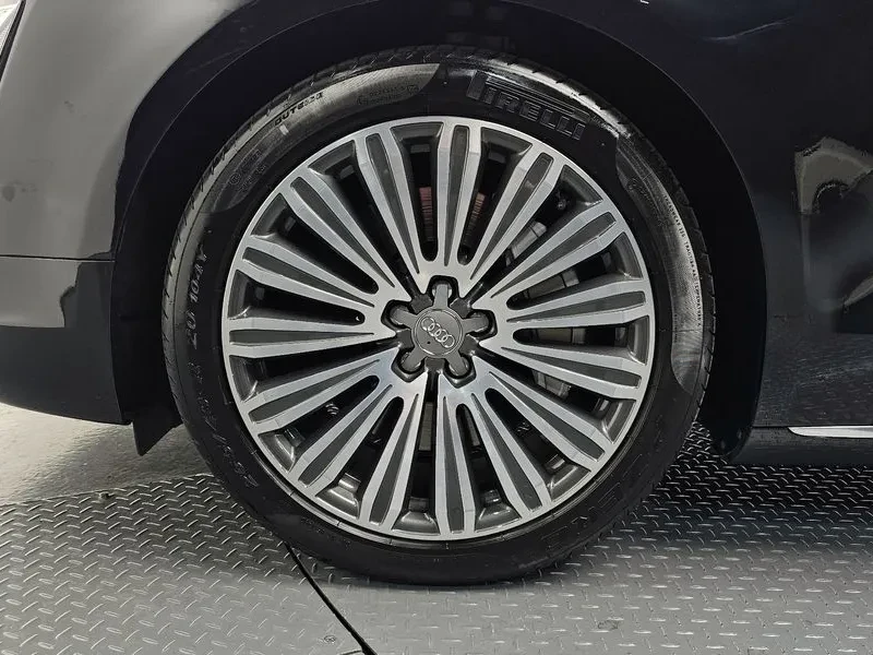 Audi A8  65 Tfsi Quattro Lwb D4, снимка 4 - Автомобили и джипове - 55817472