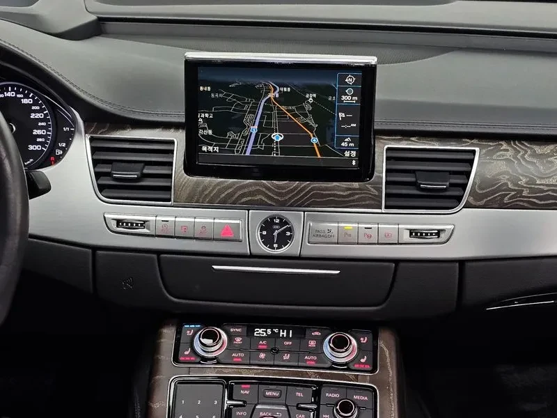 Audi A8  65 Tfsi Quattro Lwb D4, снимка 13 - Автомобили и джипове - 55817472