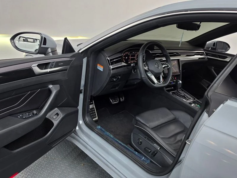 VW Arteon 2.0 TDI R-Line Automatic, снимка 10 - Автомобили и джипове - 56039964