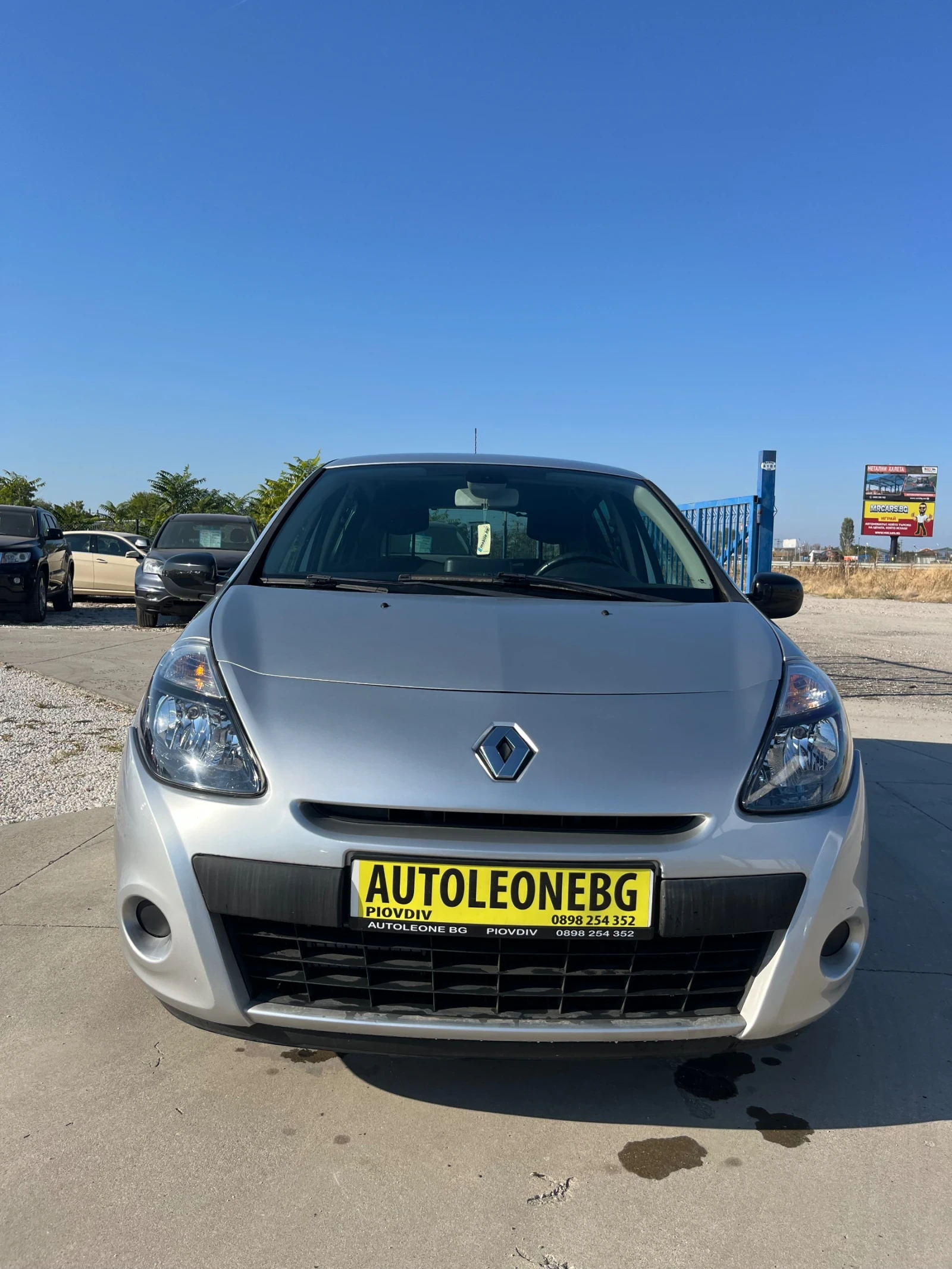 Renault Clio 1.2i ЮБИЛЕЙНА - изображение 2