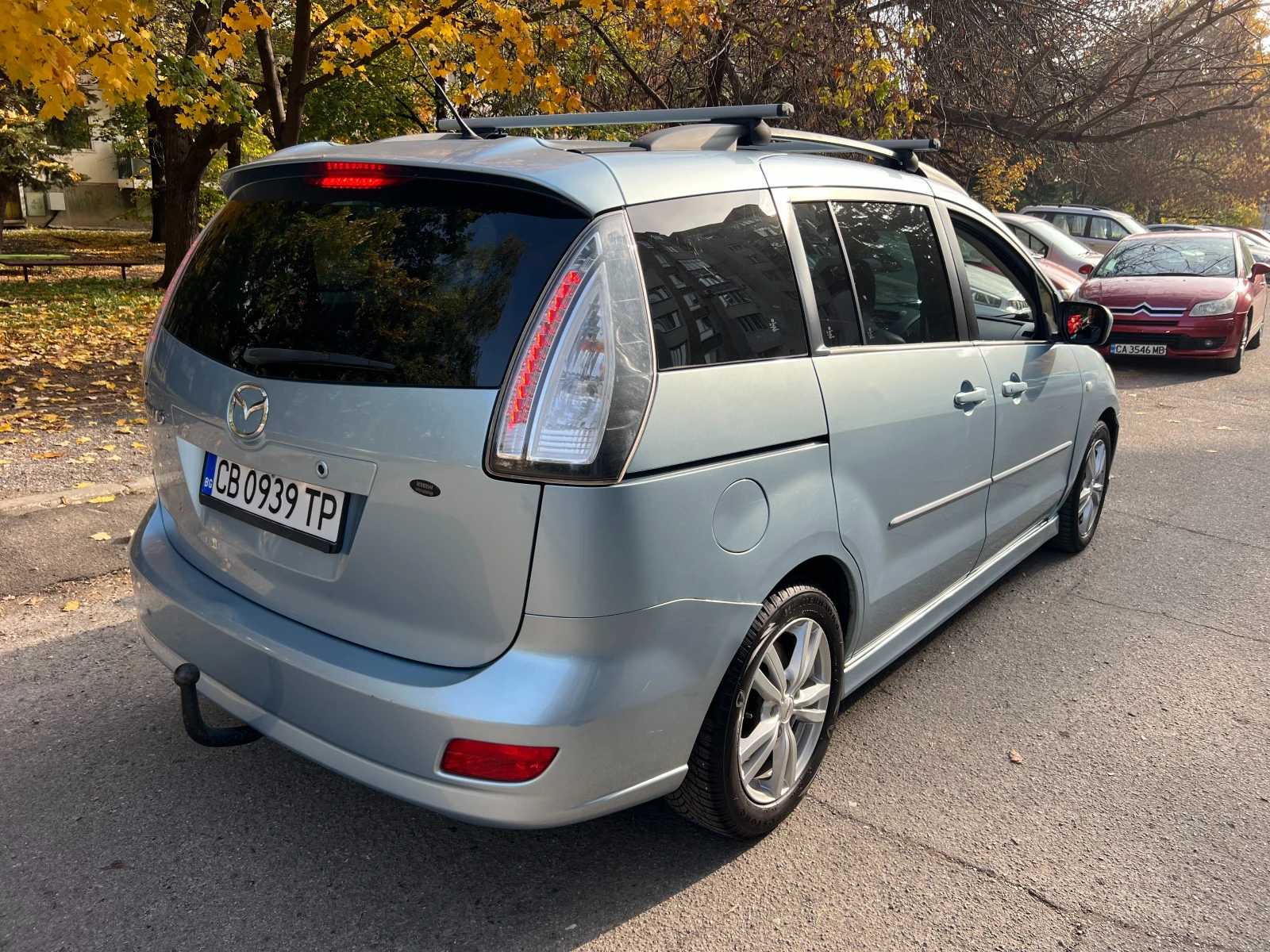 Mazda 5 6ск.-7 места - изображение 5