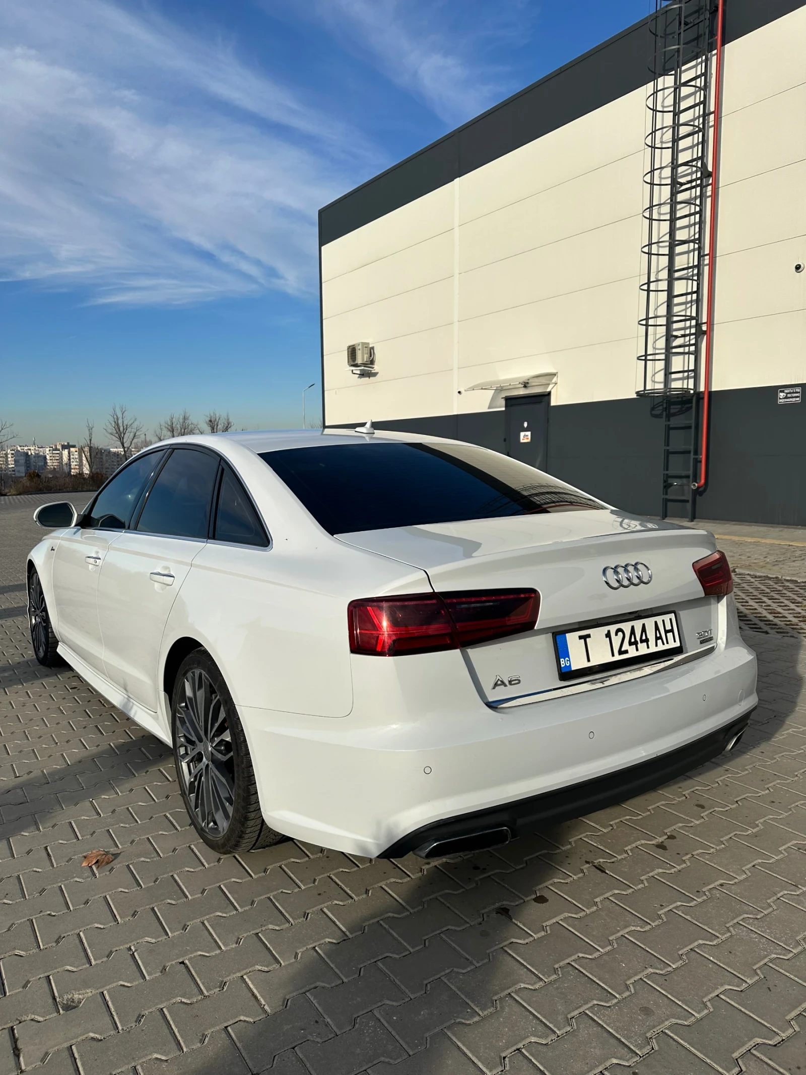 Audi A6 3.0T - изображение 4