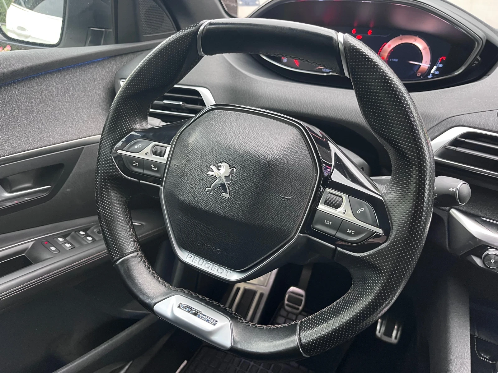 Peugeot 3008 2.0HDI GT-Line / Panorama - изображение 9