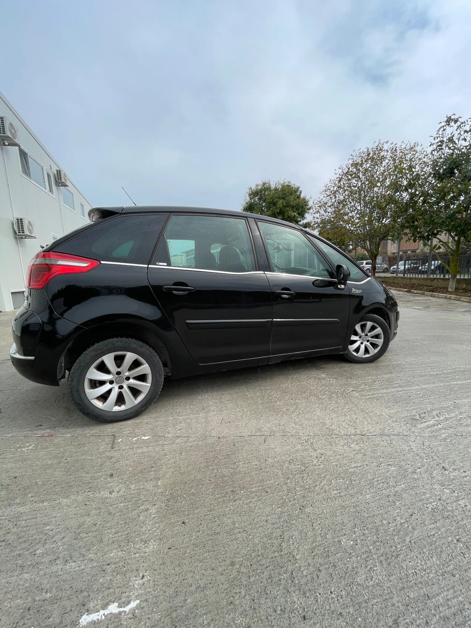 Citroen C4 Picasso 1.6HDI-109к.с. - изображение 6