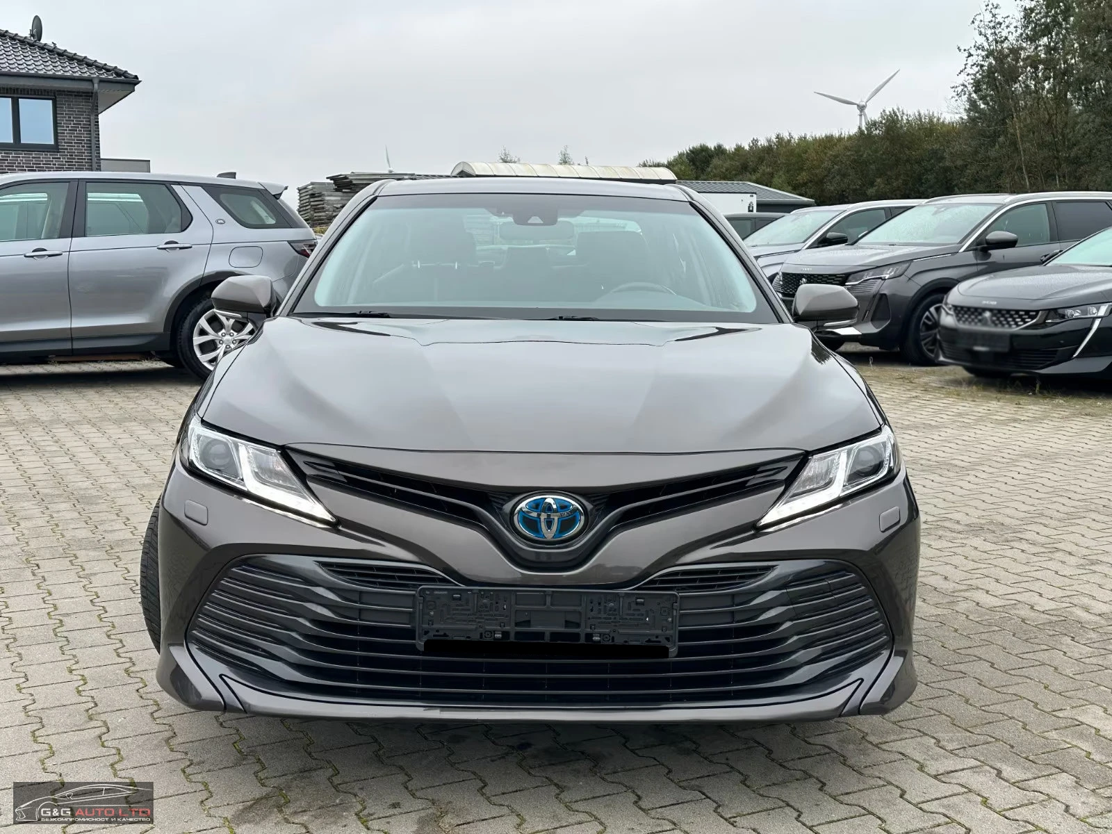 Toyota Camry 2.5HEV/LUXURY/208HP/ACC/CARPLAY/BSA/KLESS/LED/936f - изображение 2