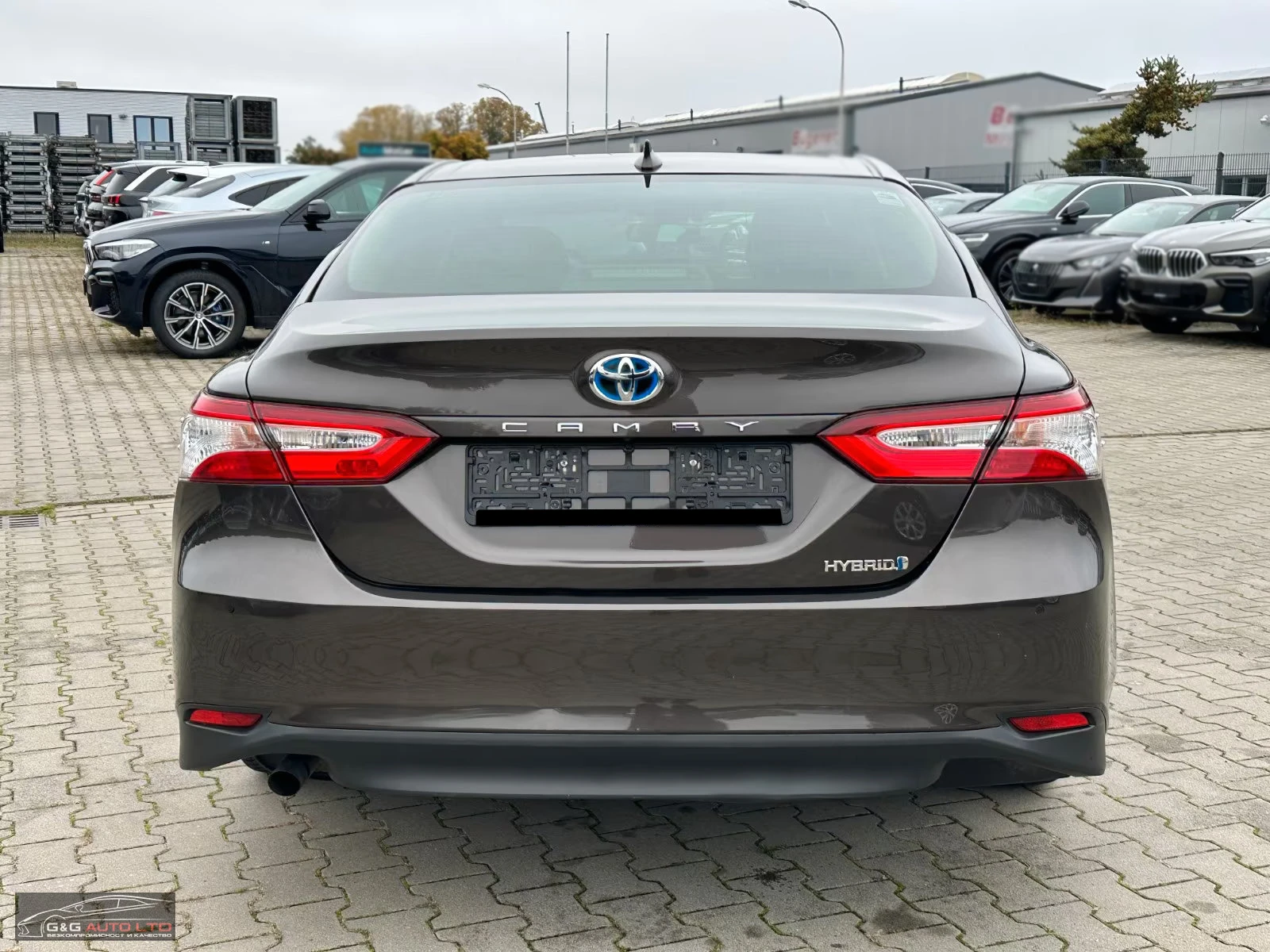 Toyota Camry 2.5HEV/LUXURY/208HP/ACC/CARPLAY/BSA/KLESS/LED/936f - изображение 6