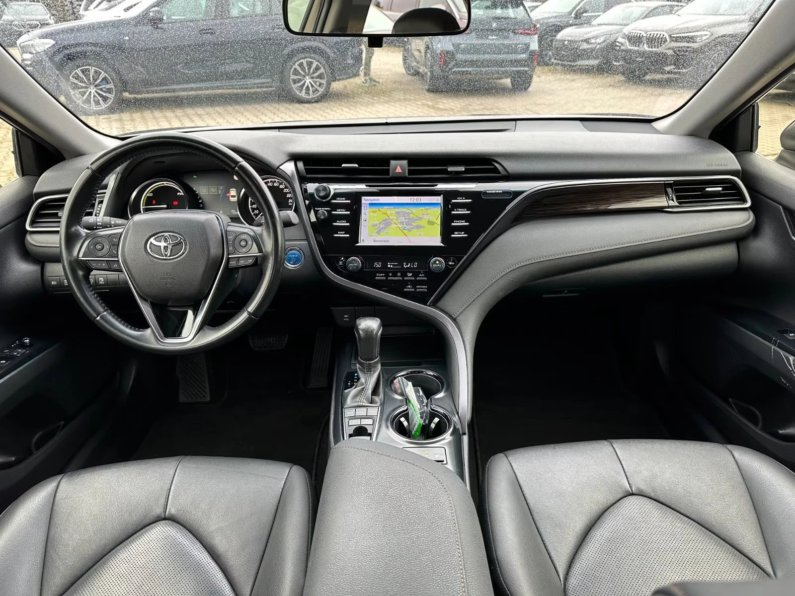 Toyota Camry 2.5HEV/LUXURY/208HP/ACC/CARPLAY/BSA/KLESS/LED/936f - изображение 9