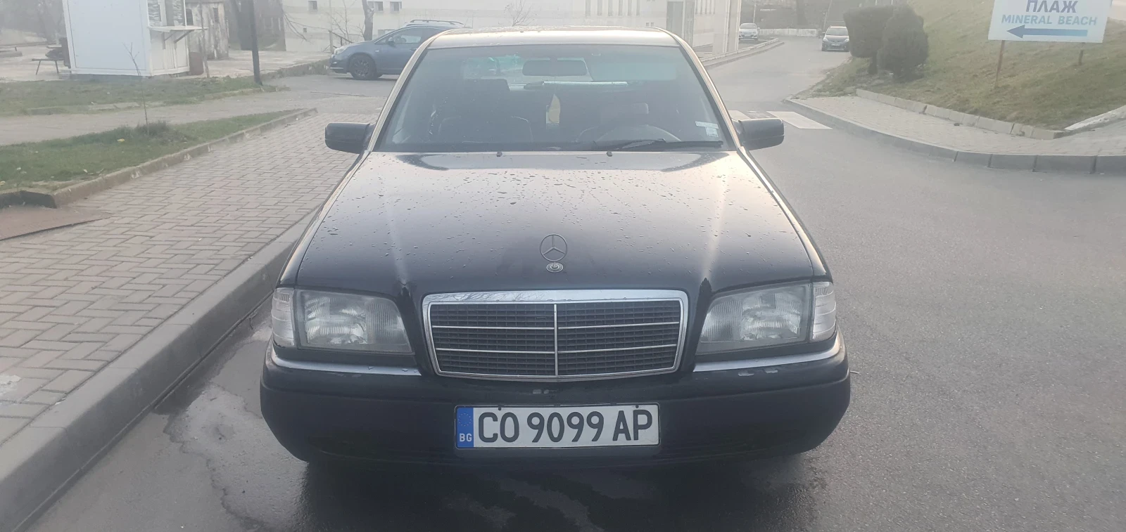 Mercedes-Benz C 180, снимка 7 - Автомобили и джипове - 53896170