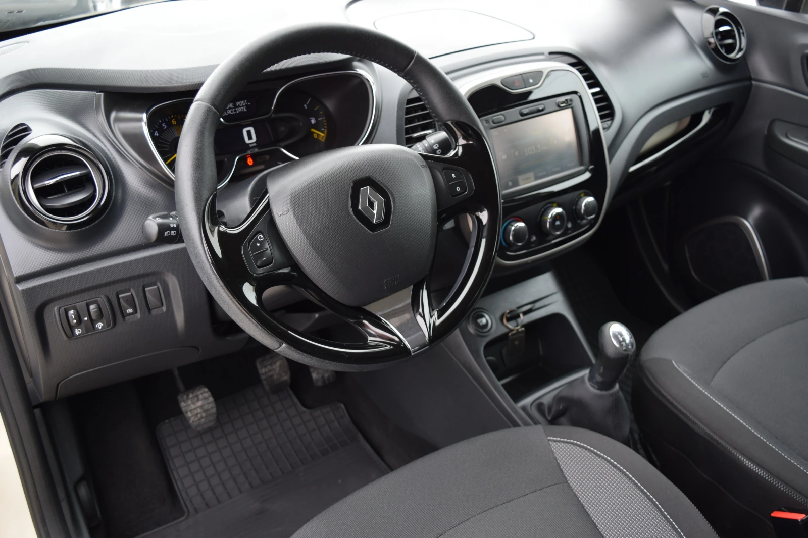 Renault Captur TCE Turbo 90kc* Euro5B* Keyless goo* ����* ������� | Mobile.bg � ����������� 10