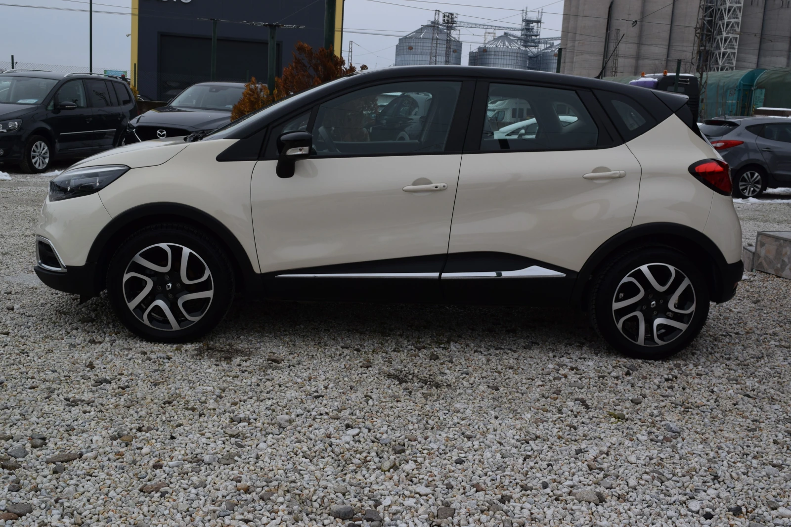 Renault Captur TCE Turbo 90kc* Euro5B* Keyless goo* ����* ������� | Mobile.bg � ����������� 4