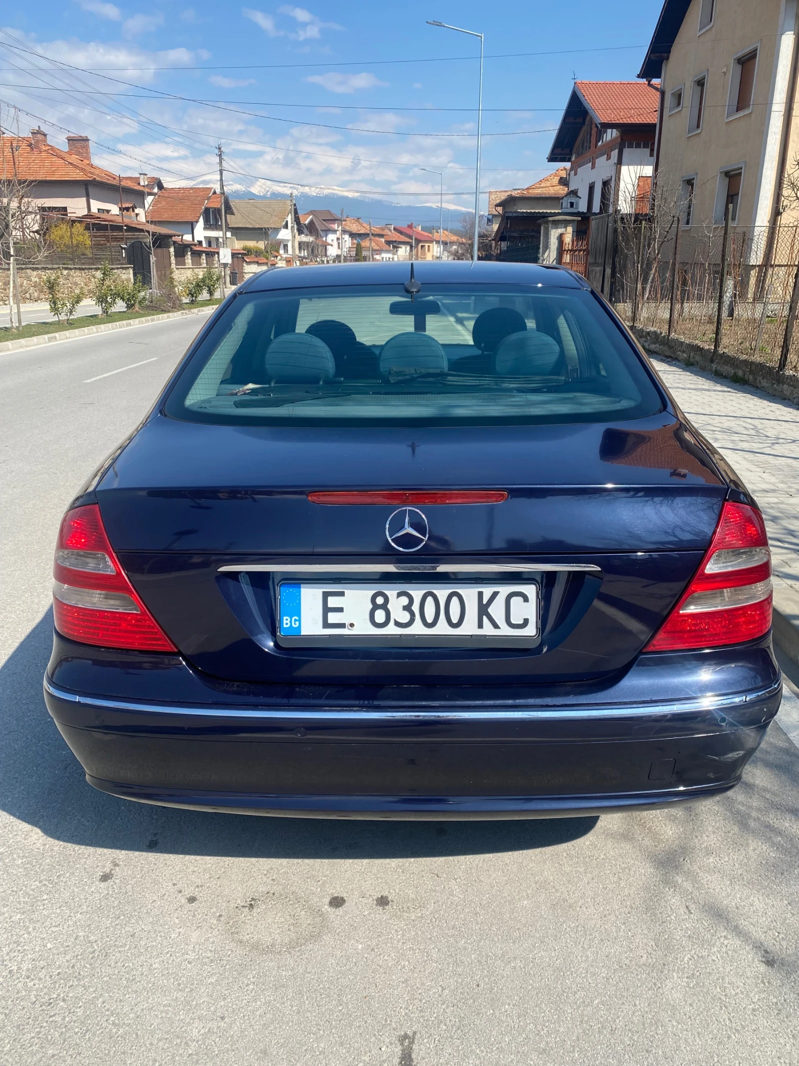 Mercedes-Benz E 320, снимка 3 - Автомобили и джипове - 53875818