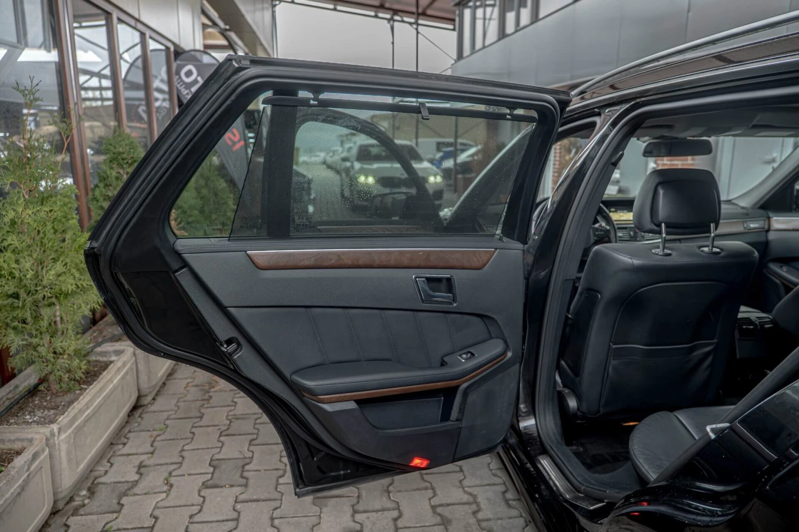 Mercedes-Benz E 350 Elegance/Lane Assist/�������/BiXenon/������������/ | Mobile.bg � ����������� 9