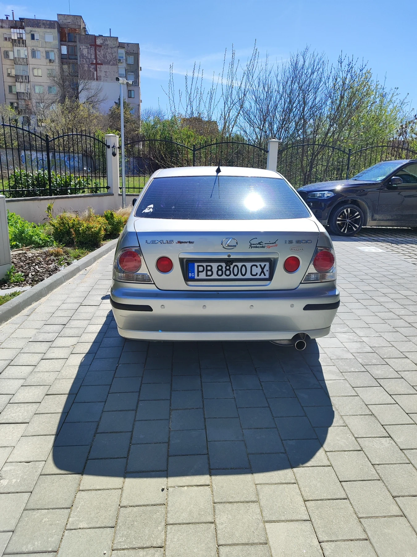 Lexus IS 2.0, снимка 7 - Автомобили и джипове - 54049332