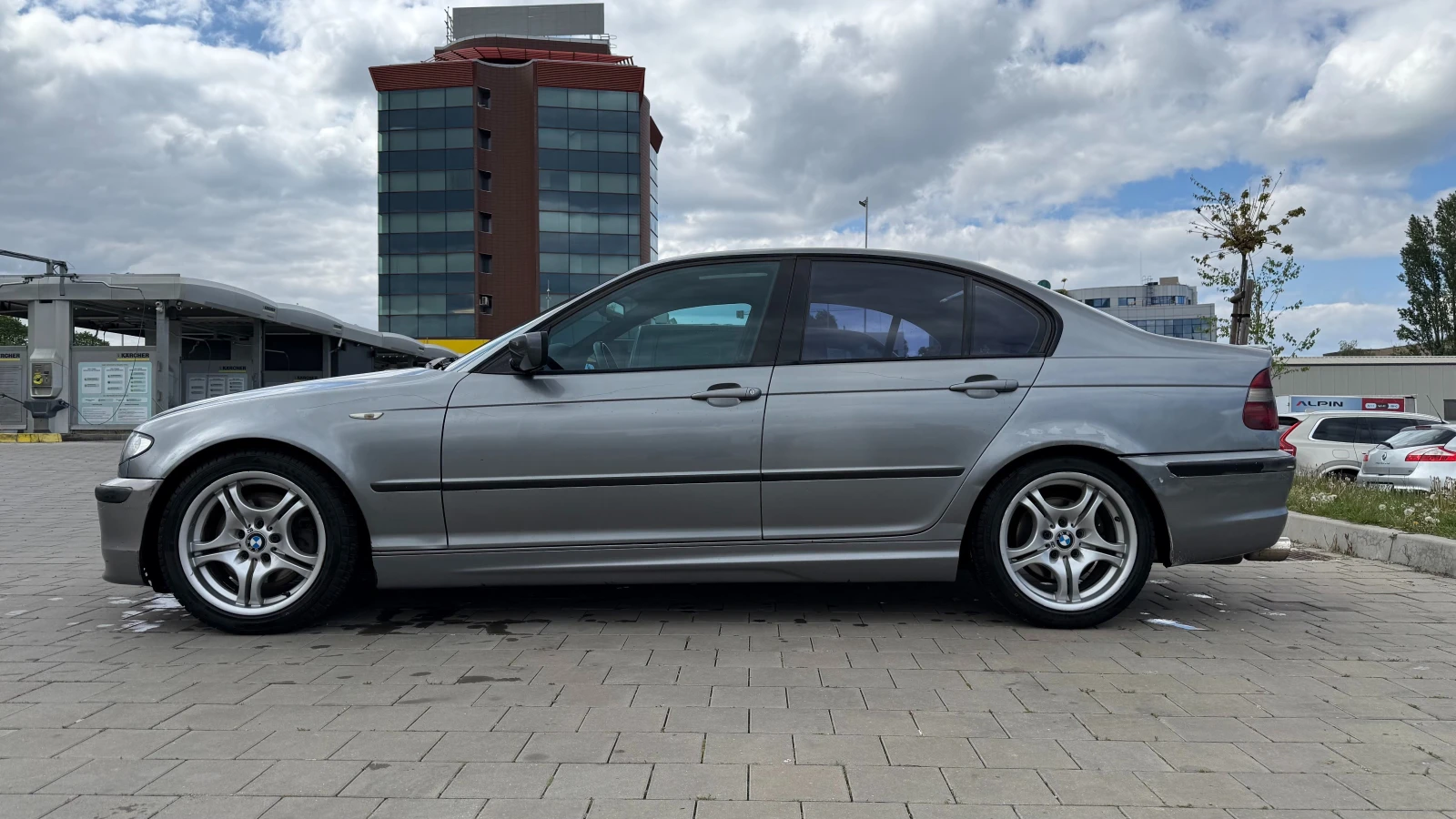 BMW 320 d, снимка 4 - Автомобили и джипове - 54399916
