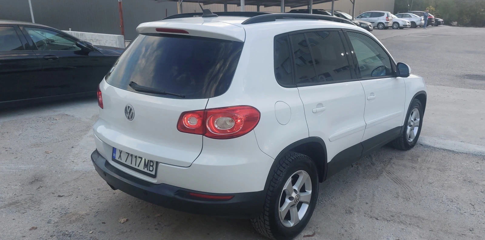 VW Tiguan 2.0TDI CR AUTO PANORAMA NAVI, снимка 5 - Автомобили и джипове - 54598915