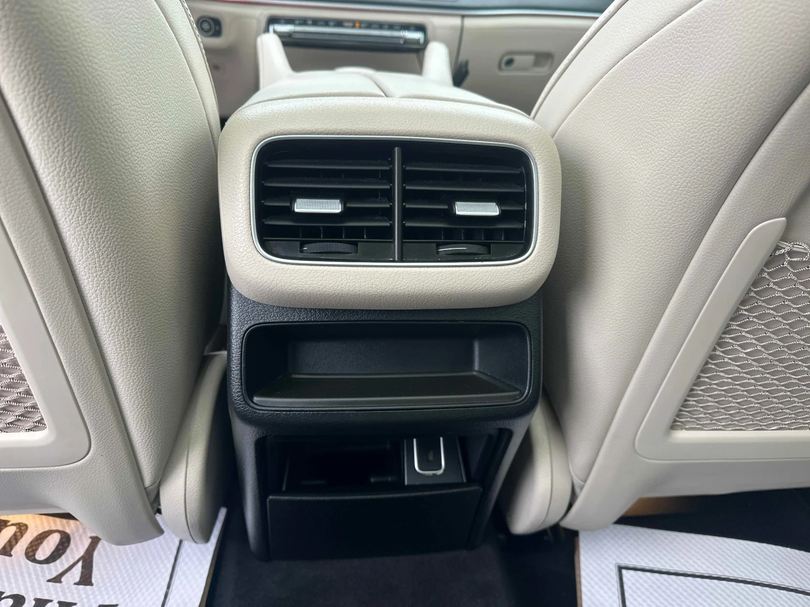 Mercedes-Benz GLE 450 ДИСТРОНИК * ОБДУХВАНЕ * ПАНОРАМА * 360 * BURMESTER, снимка 13 - Автомобили и джипове - 54731325