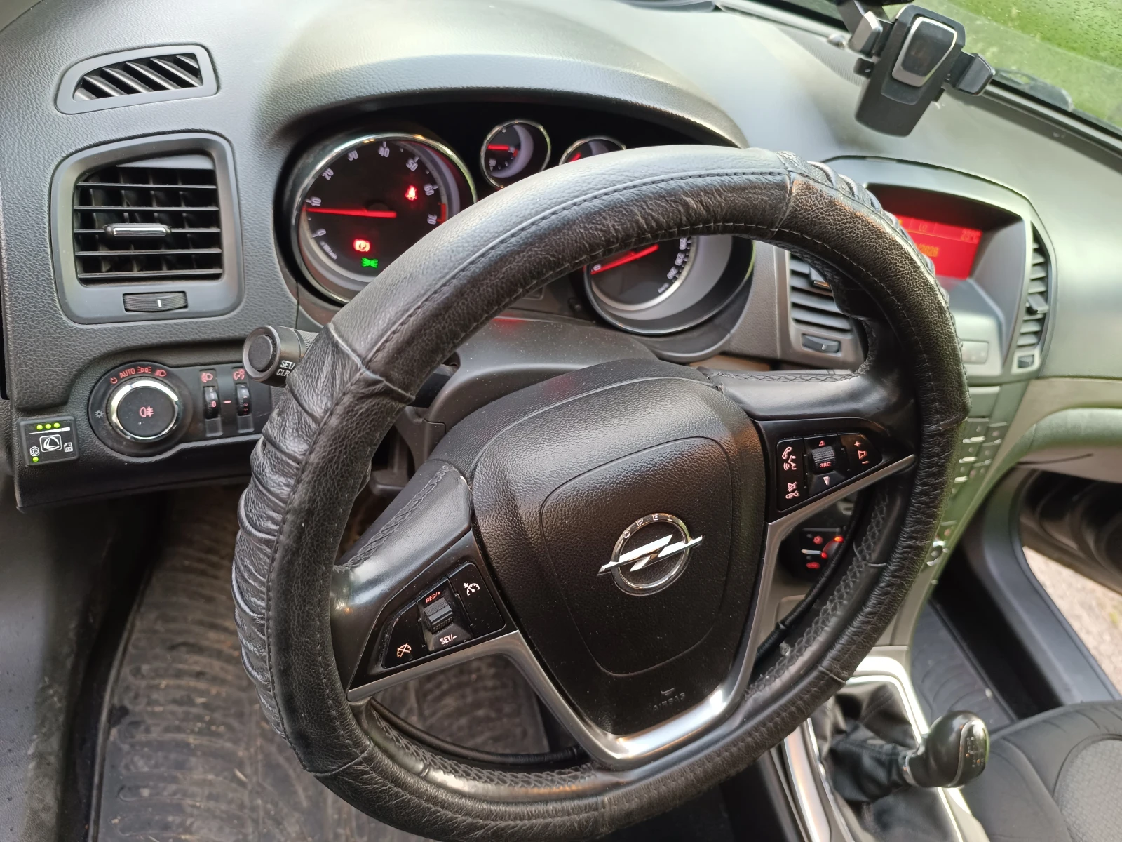 Opel Insignia, снимка 14 - Автомобили и джипове - 54807283