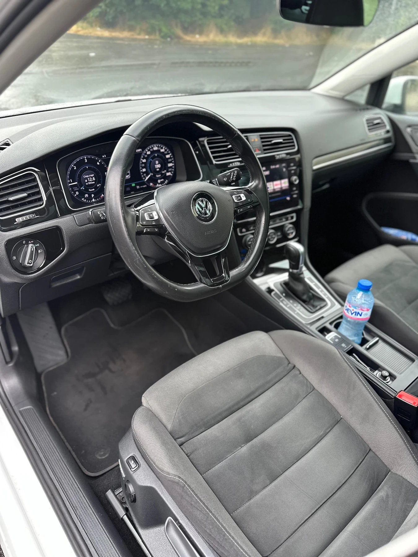 VW Golf 1.6, снимка 7 - Автомобили и джипове - 55147790