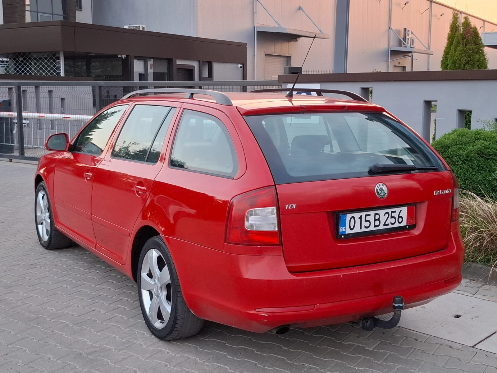 Skoda Octavia 1.6TDI* (105кс)* FACELIFT* НОВ ВНОС* , снимка 3 - Автомобили и джипове - 55565838