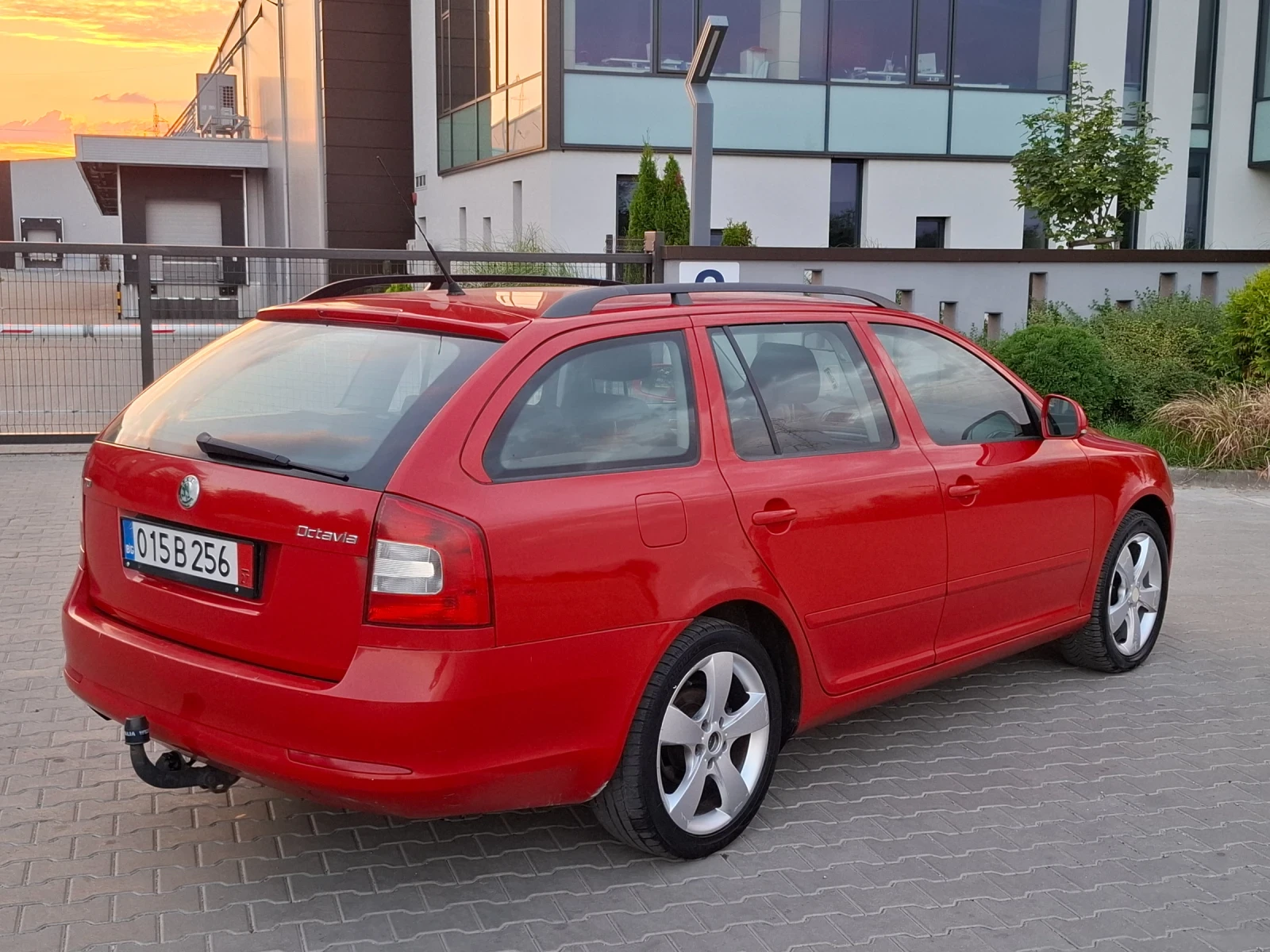 Skoda Octavia 1.6TDI* (105кс)* FACELIFT* НОВ ВНОС* , снимка 11 - Автомобили и джипове - 55565838