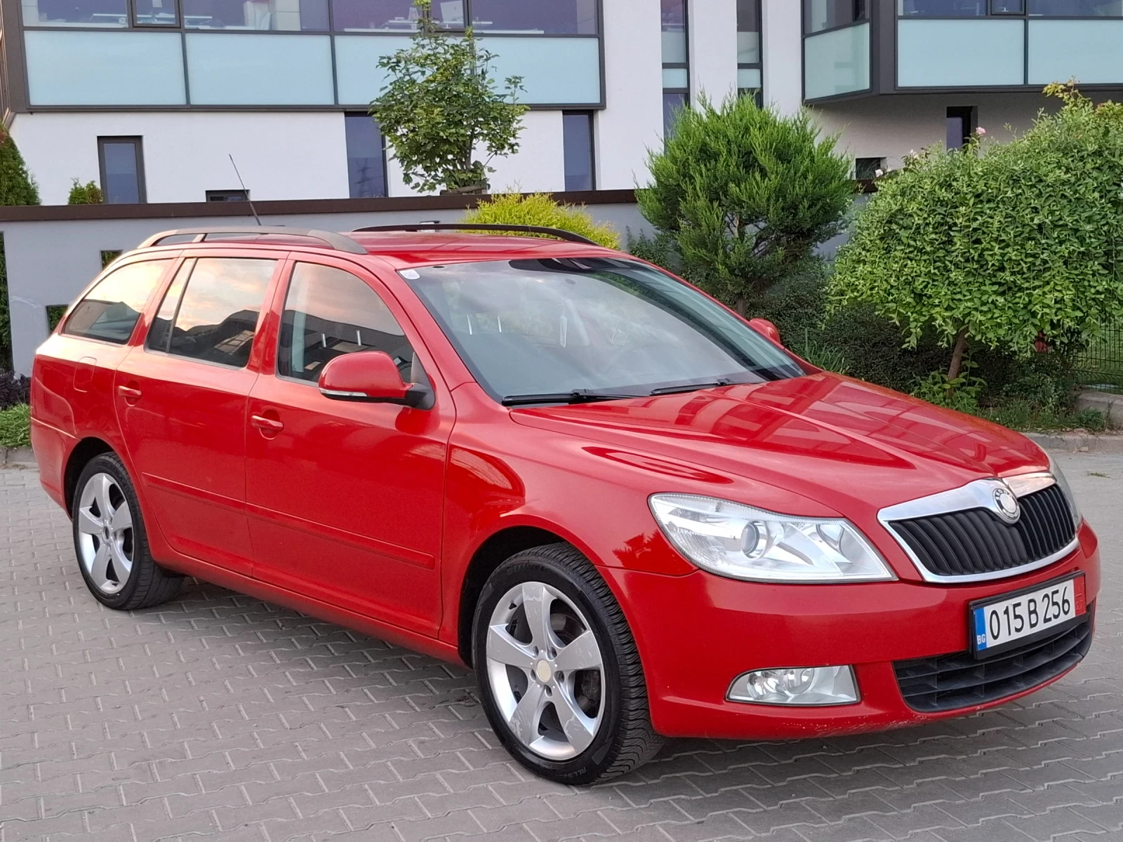 Skoda Octavia 1.6TDI* (105кс)* FACELIFT* НОВ ВНОС* , снимка 8 - Автомобили и джипове - 55565838