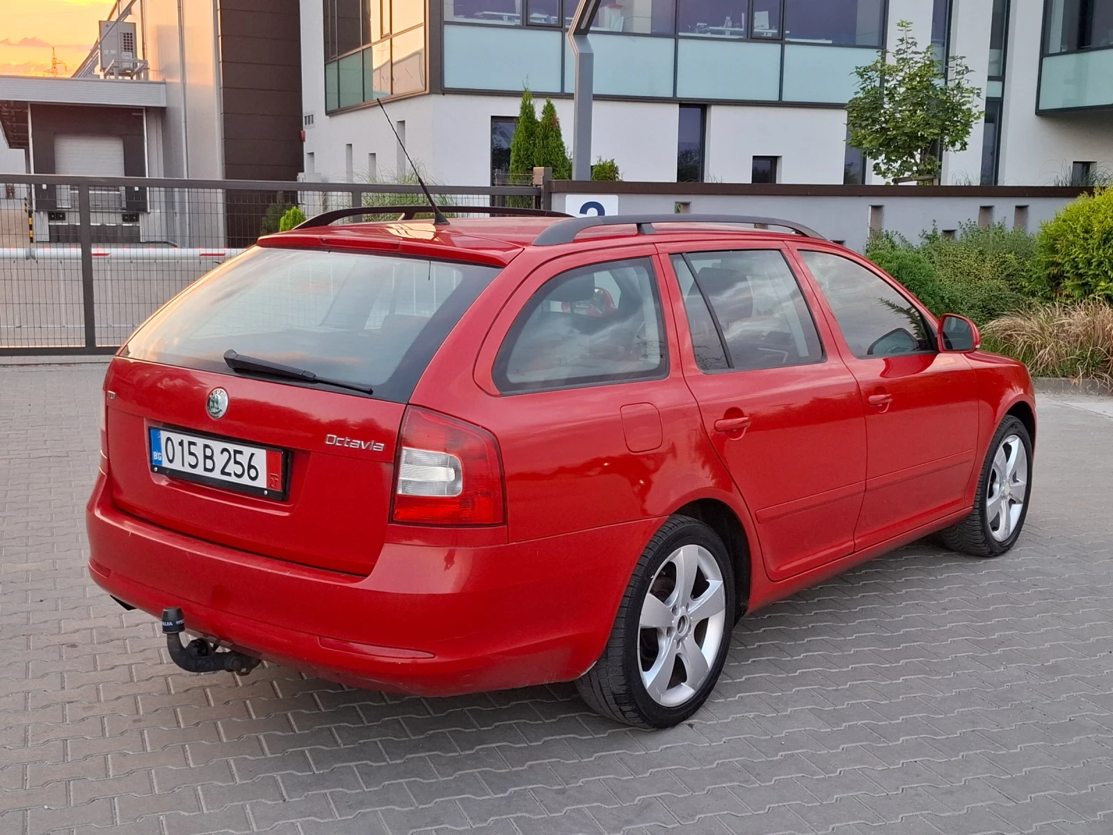 Skoda Octavia 1.6TDI* (105кс)* FACELIFT* НОВ ВНОС* , снимка 9 - Автомобили и джипове - 55565838