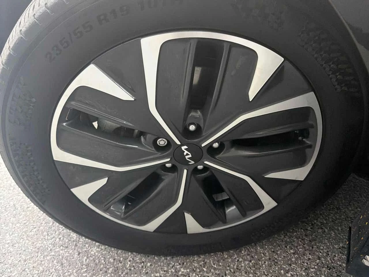 Kia EV6  Long Range / DISTRONIC / CAMERA / CARFAX / | Mobile.bg � ����������� 12